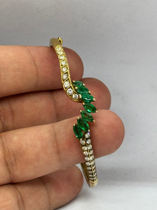 18K Gold Emerald & Diamond Marquise Leaf Bangle – 18.39g