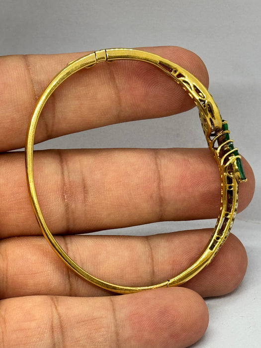 18K Gold Emerald & Diamond Marquise Leaf Bangle – 18.39g